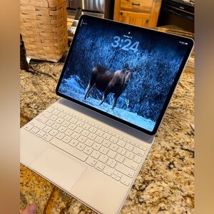 13-inch iPad Air M3 and Magic Keyboard